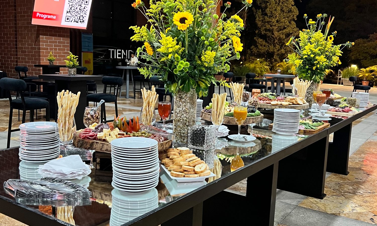 IMAGEN-ALMUERZO-CENA-SOCIAL-GRADUACIONES-4